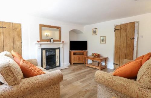 Swaffham House | Pear Tree Cottage