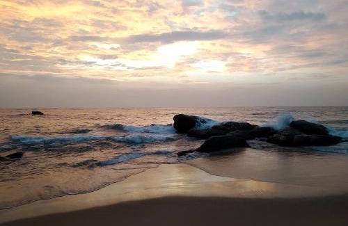 Mount Lavinia Apartment | Pearl Breeze