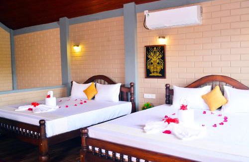 Tangalle House | Pearl Cave Cabanas & Resturant