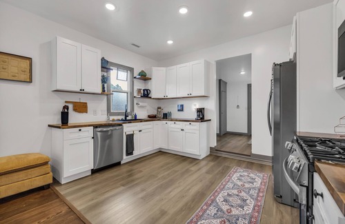 Tulsa House | Pearl District Home-2 Kings-TV's in All Bedrooms