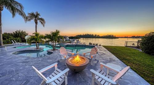 San Remo House | Pearl on the Bay - A breathtaking Pool & Bayfront property - an unparalleled vacation experience