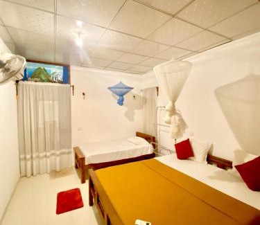 Udawalawa House | Pearl White House