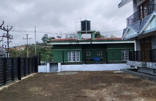 Kodaikanal House | PEARS GARDEN KING SUITE