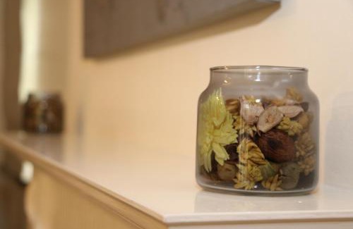 Derby House | Peartree Cottage - Derby