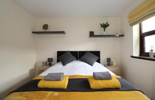 Derby House | Peartree Cottage - Derby