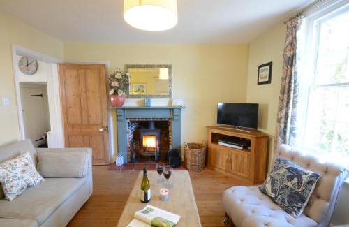 Aldeburgh House | Pebble Beach Cottage, Aldeburgh