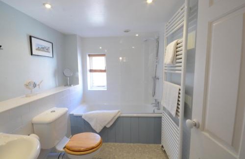 Aldeburgh House | Pebble Beach Cottage, Aldeburgh