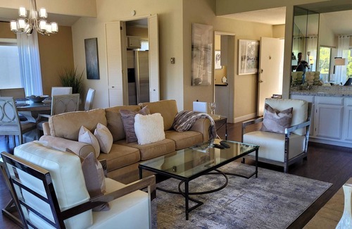 Monterey Condo | Pebble Beach Tree House Views of the Ocean Vaulted Ceilings Close to Everything