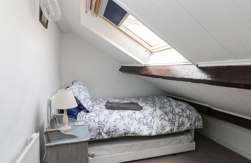 Robin Hood's Bay Cottage | Pebble Cottage, ROBIN HOOD’S BAY