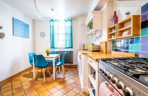 Kemptown House | Pebble Mews House | By My Getaways | Parking