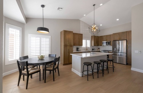 Pebblecreek House | Pebblecreek 55+ Resort community. Virtually brand-new home with pool!