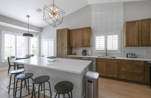 Pebblecreek House | Pebblecreek 55+ Resort community. Virtually brand-new home with pool!