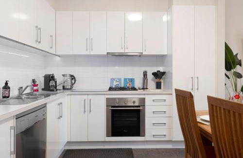 Bowden House | Pebbles - 3 Bedroom in Bowden