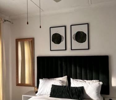 Kempton Park House | PebetseLuxury Holiday home