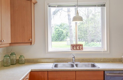 Prince Edward House | PEC Waterview Getaway