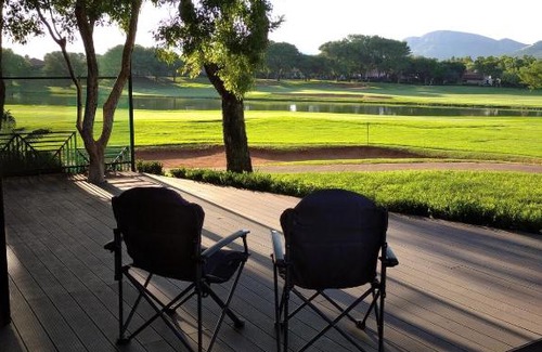 Hartbeespoort Villa | Pecanwood Relaxing Villa 5 bedroom with pool