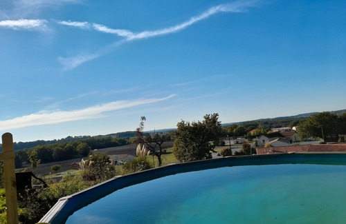 Ribagnac House | Pech Chabrol: Family Cottage with Pool and Vineyard View