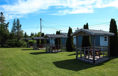 Louisbourg Cottage | Peck's Cottages in Louisbourg, NS - Minutes from the Louisbourg Fortress!