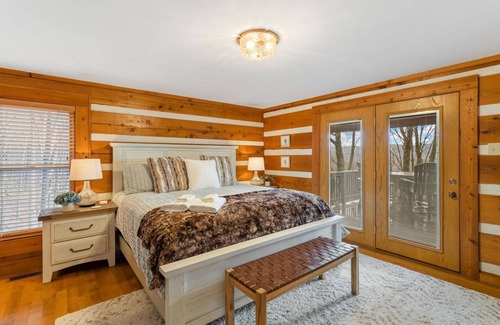 Banner Elk Cabin | Peek-a-Boo Lodge in The Lodges at Eagles Nest