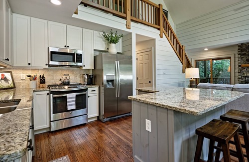 Highlands House | Peek a boo Paradise - 4 minutes from Main Street Highlands