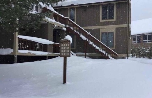 Clymer Condo | Peek 'N Peak Ski & Golf Condo, next to Ski Lift 8