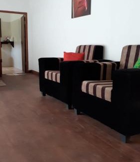 Illukkumbura House | Peek & Pick Villa