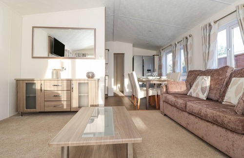Morpeth Cottage | PEGASUS, pet friendly, character holiday cottage in Felmoor Park