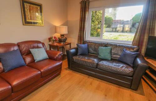 Threshfield House | Peggy's Place