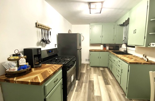 Pekin House | Pekin Cottage