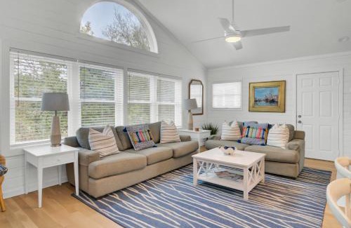 Pelican Bay House | Pelican Bay 38 by Wild Dunes, with Amenities