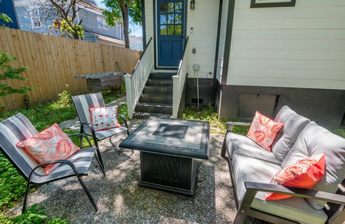 North-Central House | Pelican Hideaway - Charleston’s Most Charming rental with entire backyard