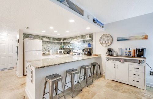 Crescent Beach Condo | Pelican Inlet E131 - The Beach Pad