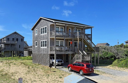 Buxton Cottage | Pelican Place Cottage- Short walk to beach- Community Pool & Spa