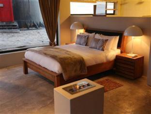 Walvis Bay Cabin | Pelican Point Lodge