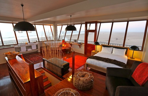 Walvis Bay Cabin | Pelican Point Lodge