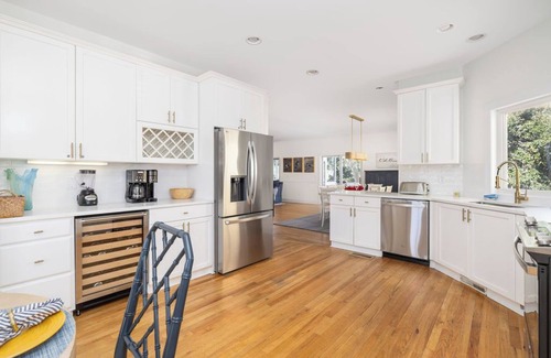 Pelican Bay House | Pelican Reach Wild Dunes one block to the beach with pool access with golf cart