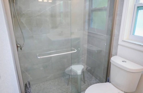 Englewood Apartment | Pelican Room Manasota Delux Villas