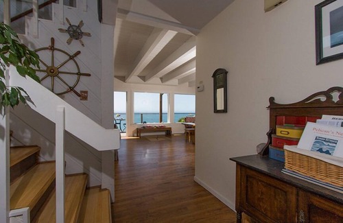 Trinidad House | Pelican's Nest - Beach & Dog Lover's Paradise!