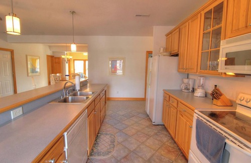 Manteo Condo | Pelicans Perch at Shallowbag Bay 3 Bedroom Condo, Elevator Access & Near Beach Access