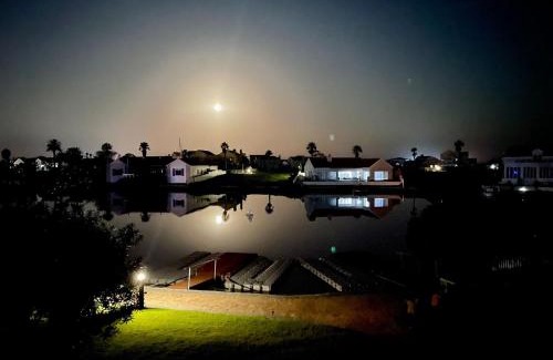 Port Owen Apartment | PelicanStay