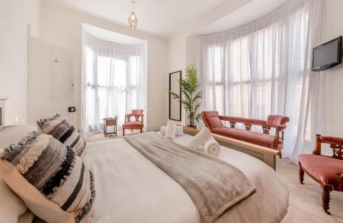 Tenby House | Pembroke House