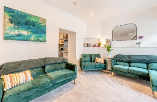 Tenby House | Pembroke House