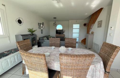 Cleder House | Pen Ar Pont