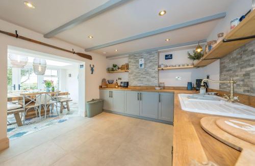 Garn Fadryn House | Penbryn-Bach