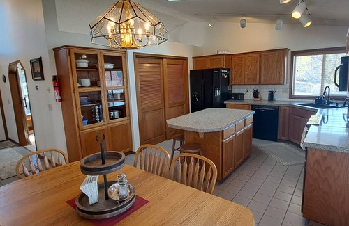 Newport House | Pend Oreille River home, enjoy the best of Pend Oreille Valley & it's Mountains