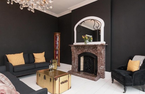Pendine House | Pendine Manor