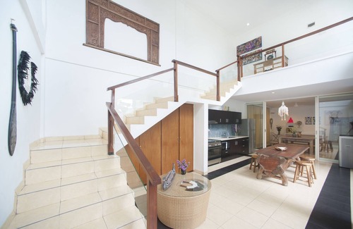 Laksmana Villa | PENELOPY VILLA 3 NEAR EAT STREET OBEROI.