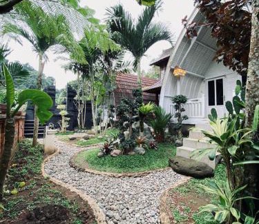 Negara Cabin | Penginapan Gelar