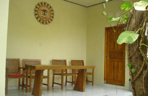 Kalibukbuk Hotel | Penginapan Sedap Malam
