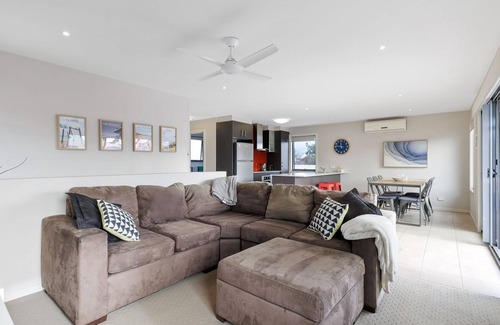 Cowes House | Penguin Place in Cowes